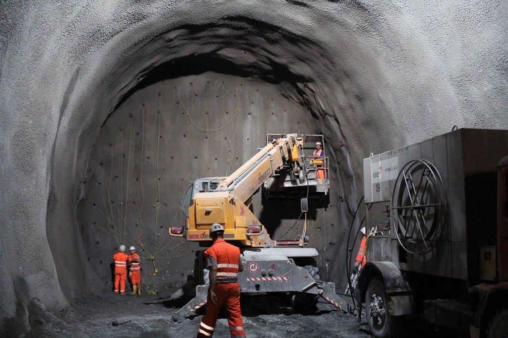 Tunel en obras